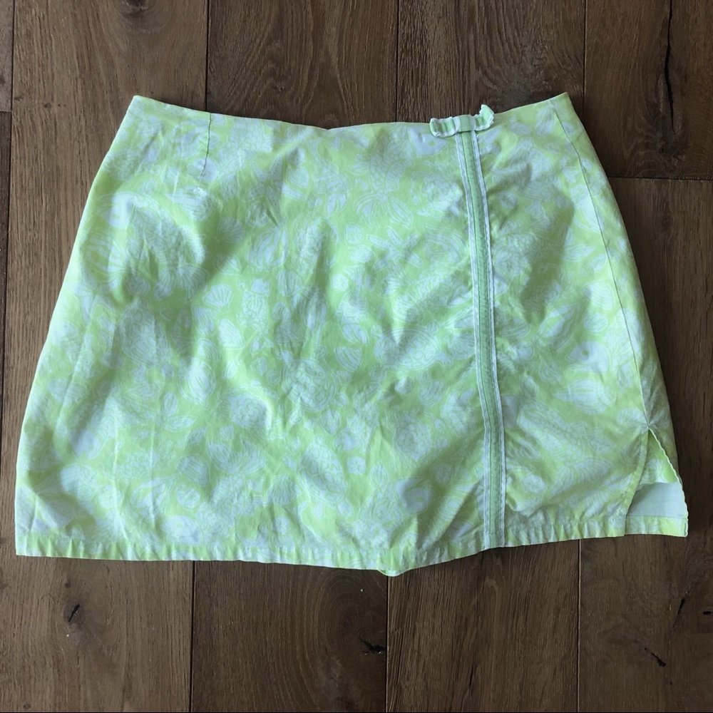 Lilly Pulitzer Skort - Featuring fish, turtles, crabs and shells - Size 2